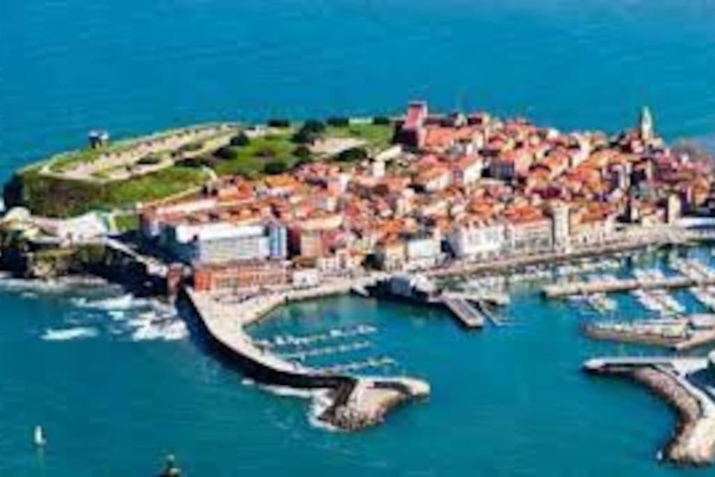 Espacioso 140 M2 Y Calidad A 250 Metros Playa Y Puerto Deportivo 5Hab 2 Banos Vut2917As Gijon Bagian luar foto